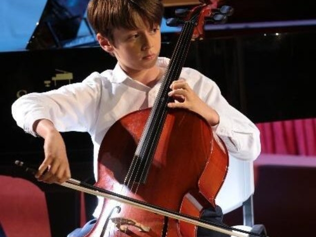 RICCARDO SERRA violoncello €50