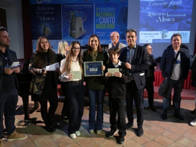 III PREMIO EXEQUO BORSA DI STUDIO €100 “FIDAPA” ACRI (CS)