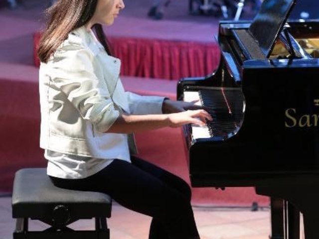 ORSOLA PERROTTA pianoforte €50 - BORSA DI STUDIO DI €150 “ROSSO TONO” ACRI (CS) EX-EQUO
