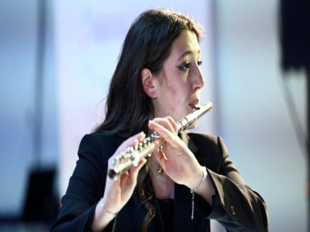 BORSA DI STUDIO DI €240 “KIWANIS” ACRI (CS) SEZ. 4 SOLISTI LICEO EX-AEQUO EX-AEQUO BORRELLI MIRIAM flauto € 80 FALCONE ANDREA violoncello € 80 COSTA GABRIELE COSTANTINO percussioni €80